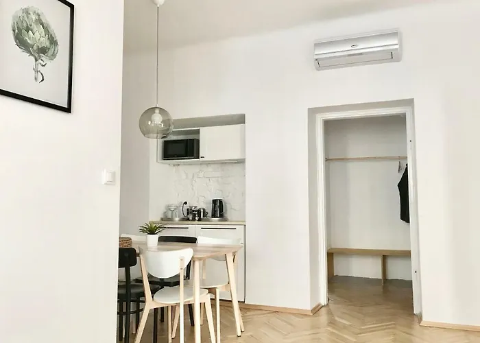 Apartment Chmielna *